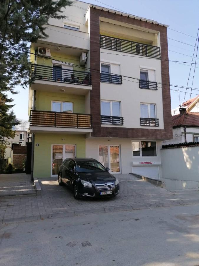 Hostel Denica Skopje Eksteriør bilde