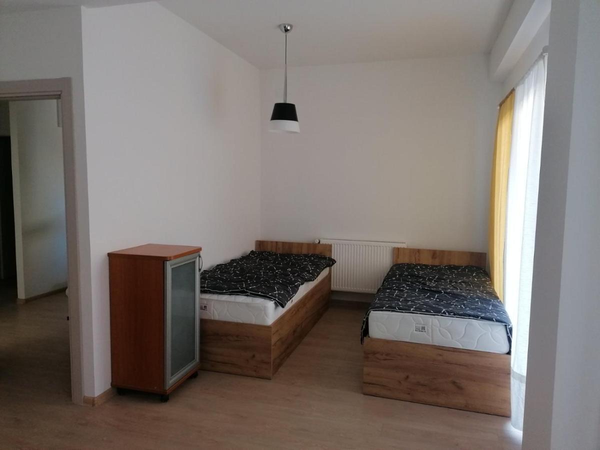 Hostel Denica Skopje Eksteriør bilde