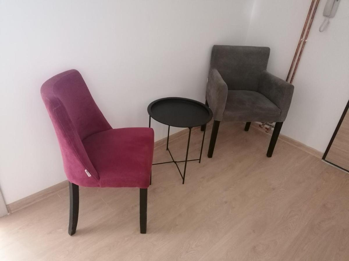 Hostel Denica Skopje Eksteriør bilde